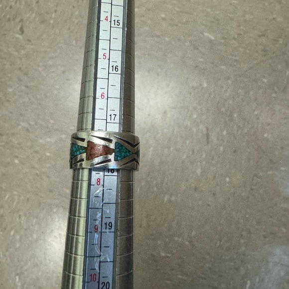 Native American size 7.5 sterling silver ring - preowned - Picture 7 of 7